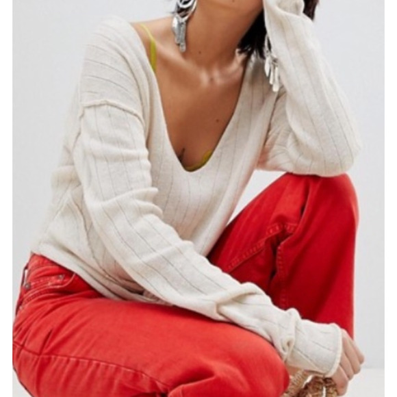 Free People V-Neck Twisted Knot Front Linen Blend Knit Sweater Top Size XSmall - Picture 2 of 9